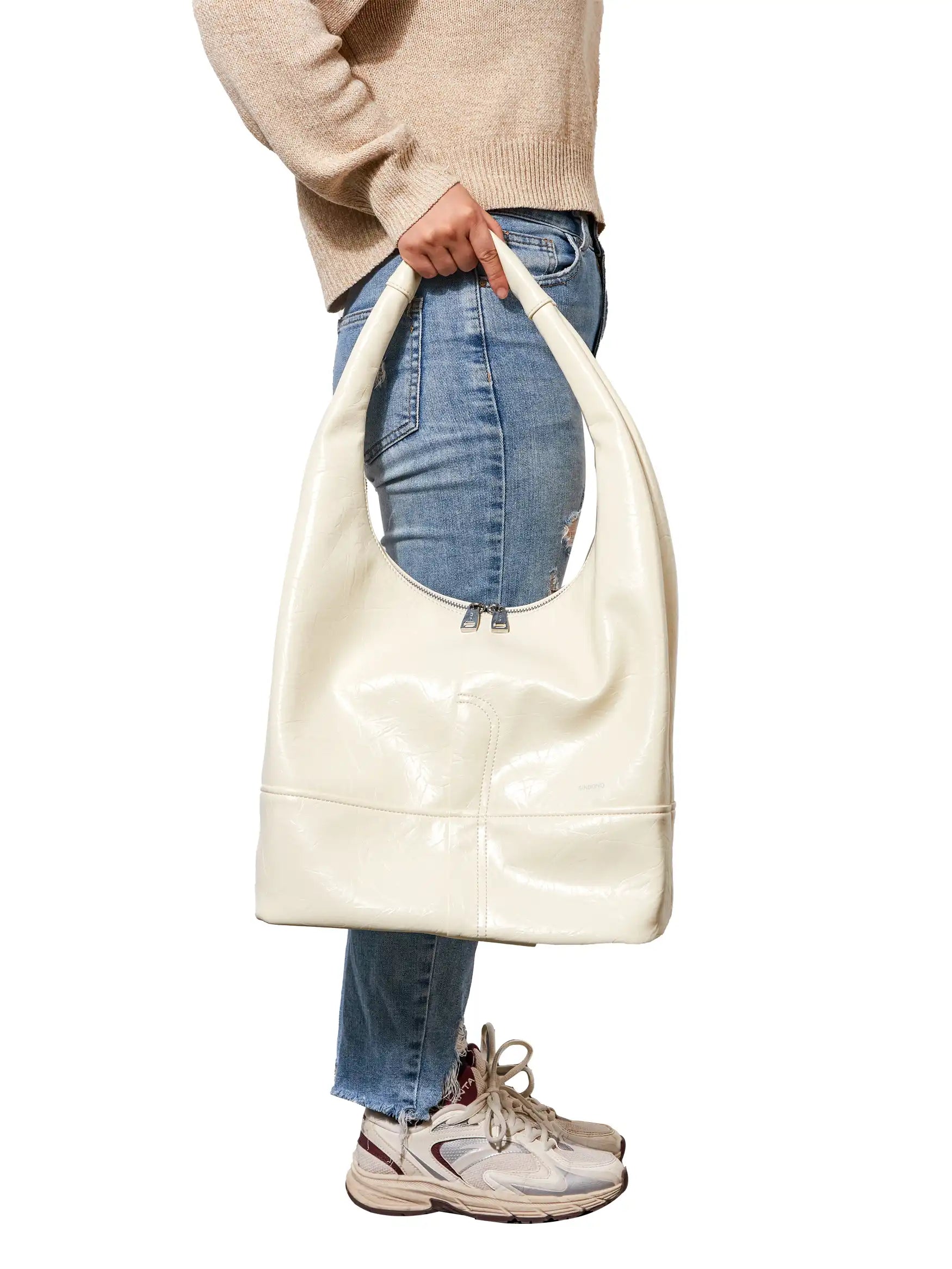 Berry Hobo Shoulder Bag - Ivory