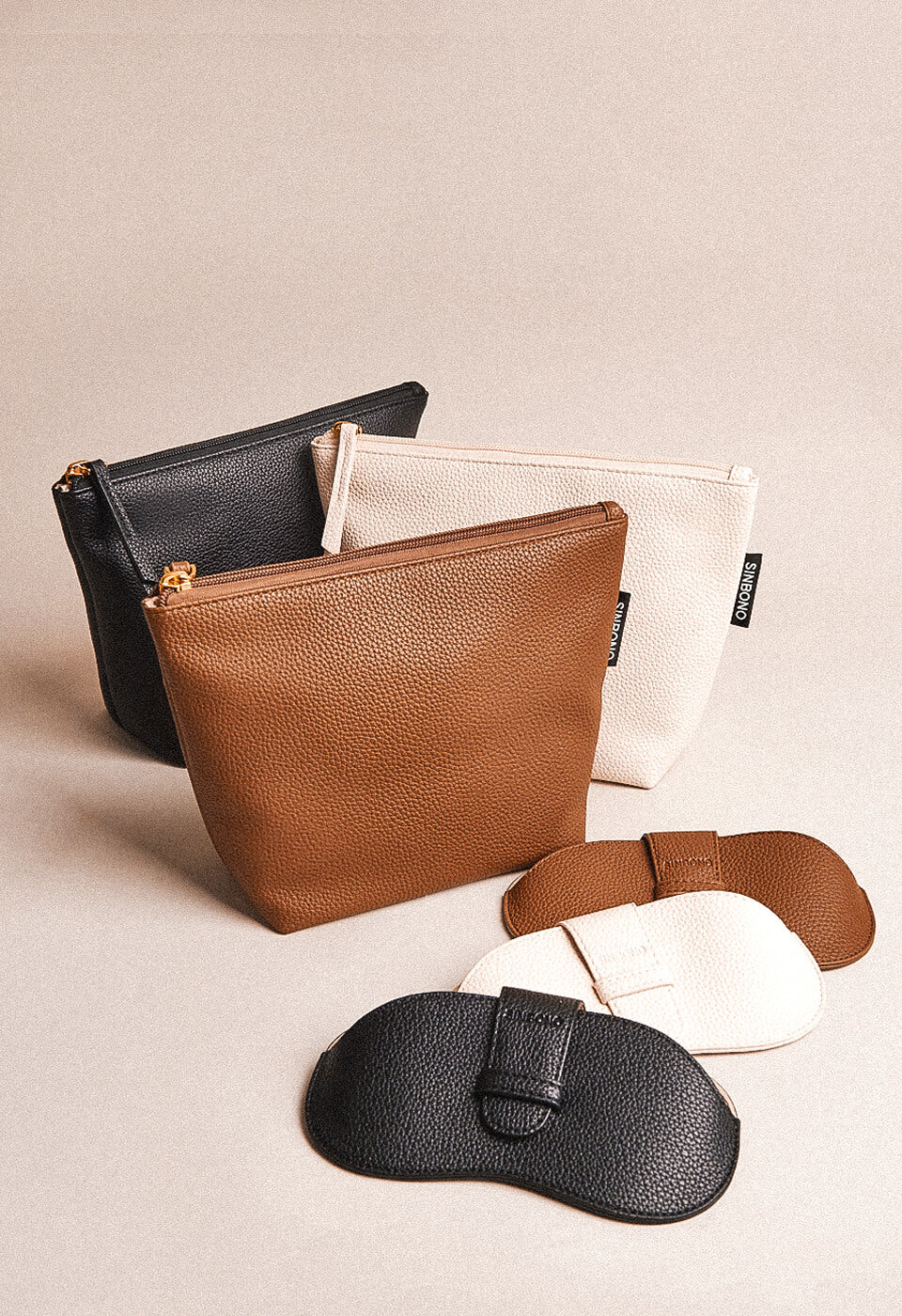 WALLETS & CARD HOLDERS